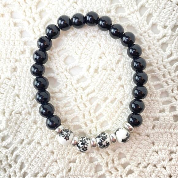 Floral Silver Black Beaded Stackable Bracelets Dainty - Picture 3 of 5